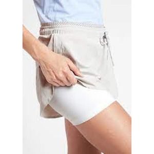 Athleta Crest 2 in 1 Shorts in Birch Gray